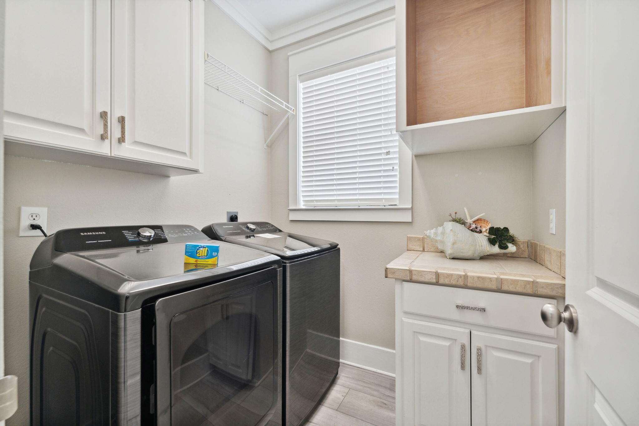 30 Los Angeles Street