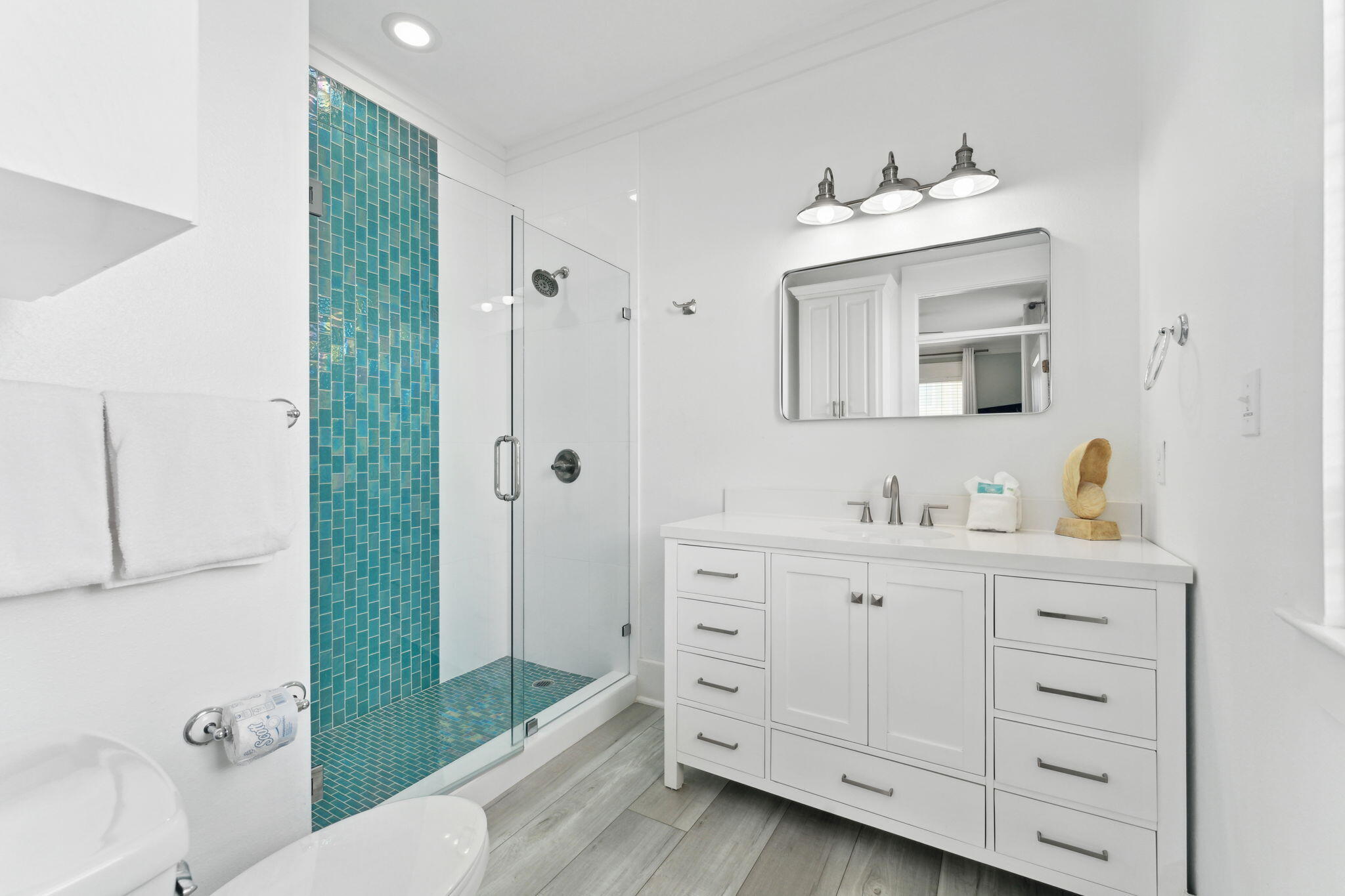 30 Los Angeles Street