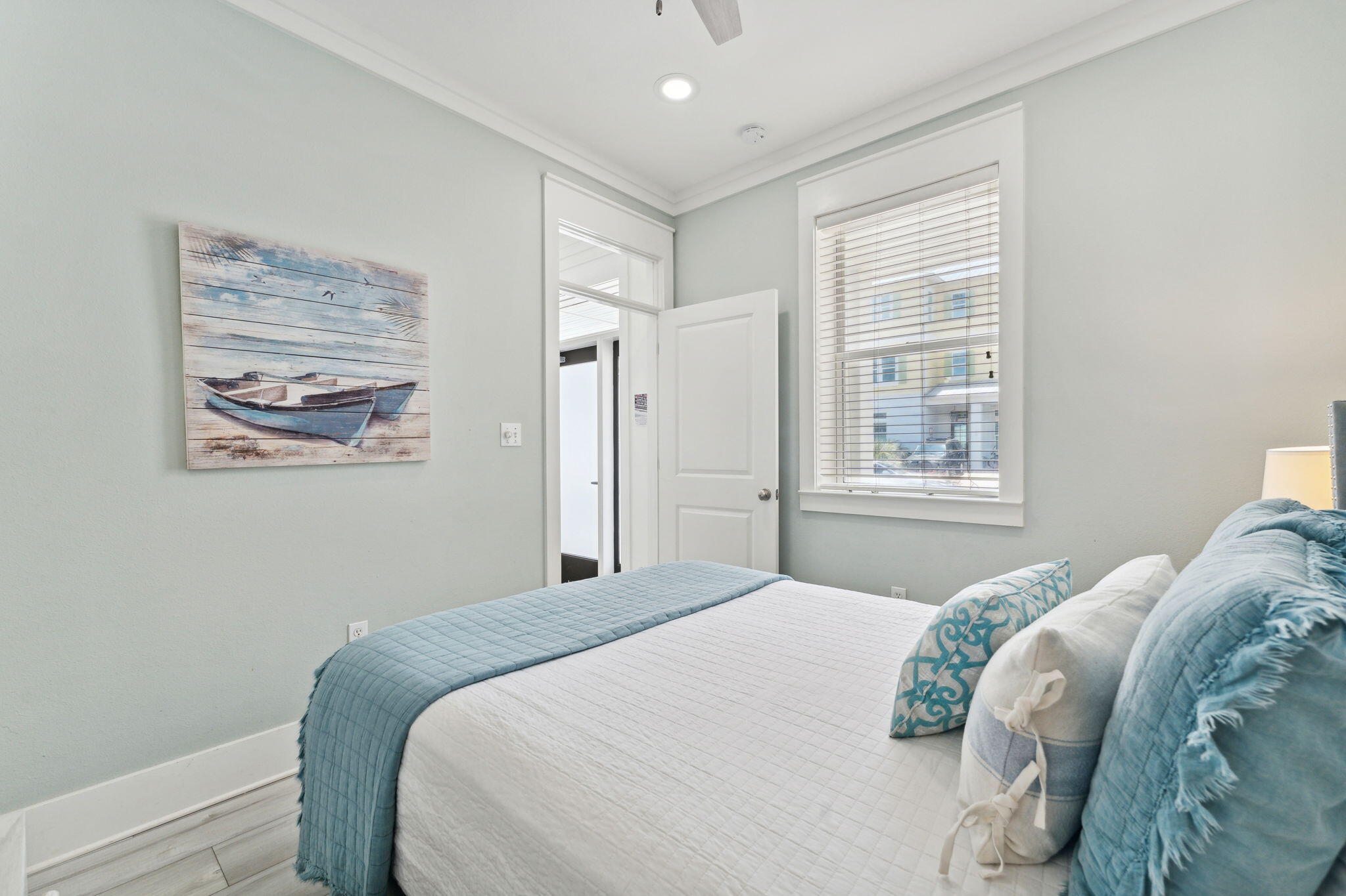 30 Los Angeles Street