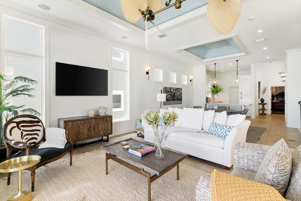 4748 ocean Boulevard