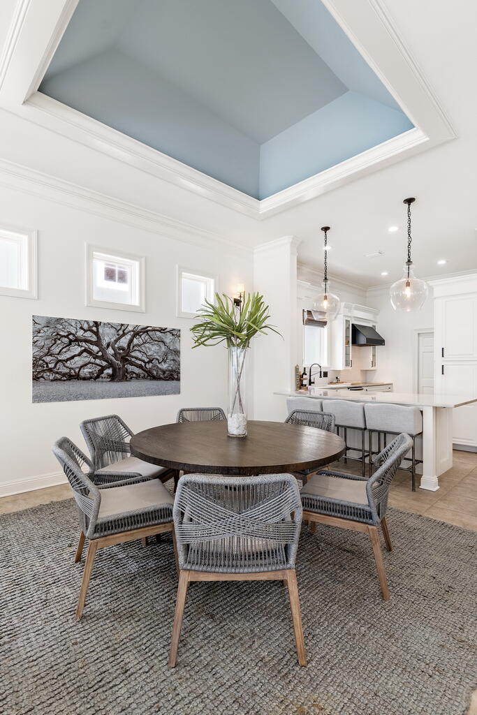 4748 ocean Boulevard