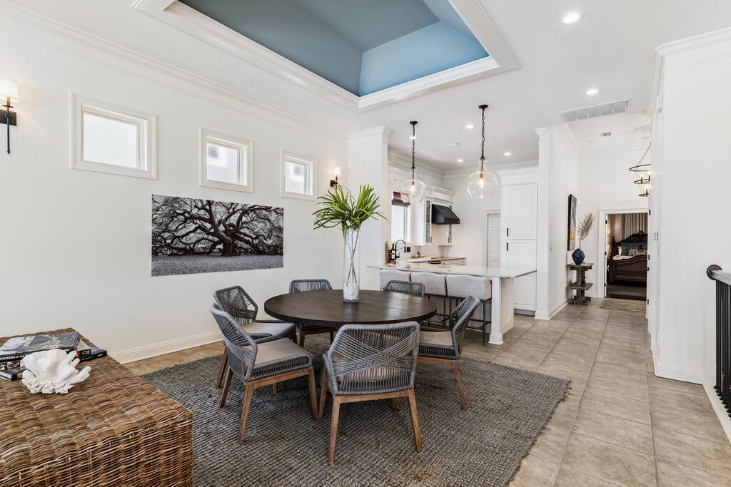 4748 ocean Boulevard