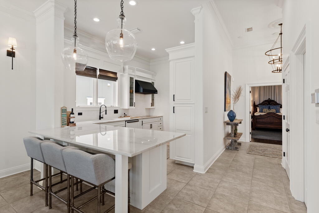 4748 ocean Boulevard