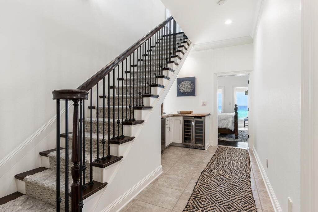 4748 ocean Boulevard