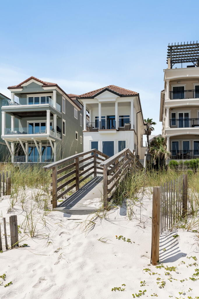 4748 ocean Boulevard