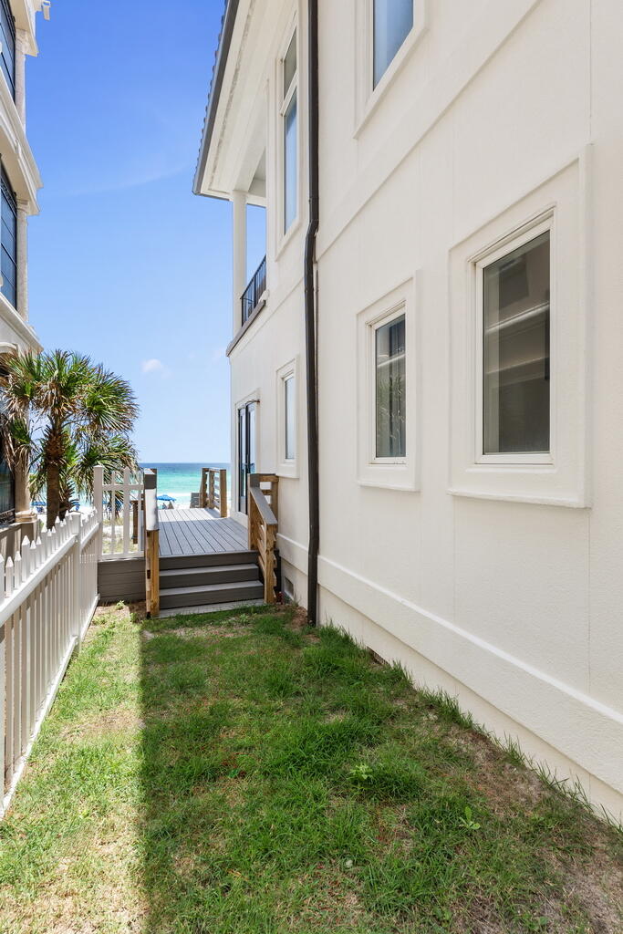 4748 ocean Boulevard