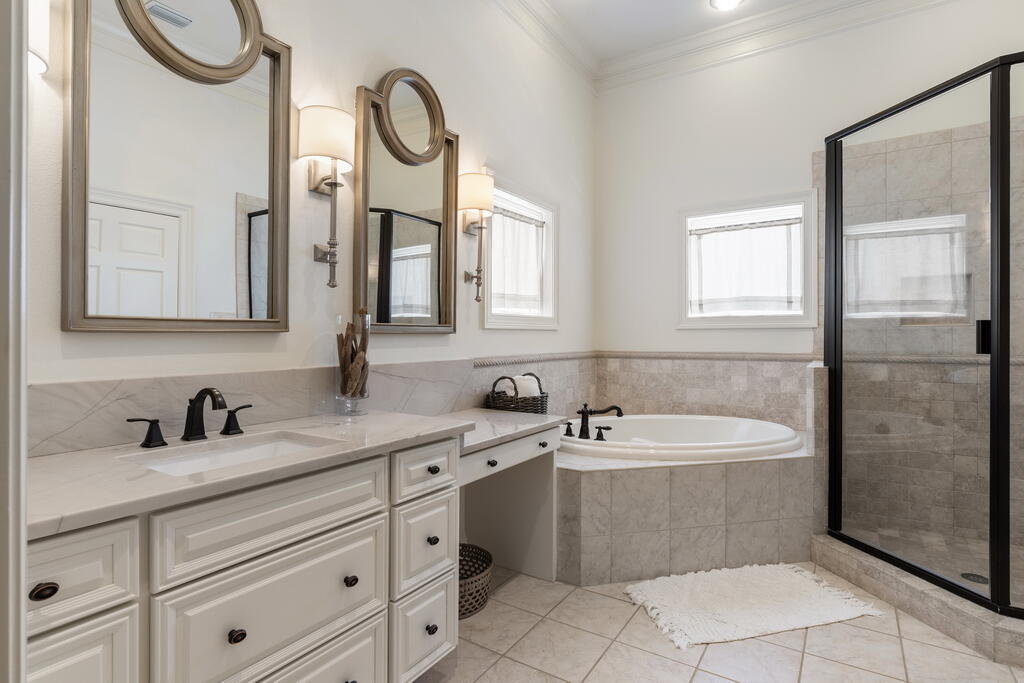 4748 ocean Boulevard