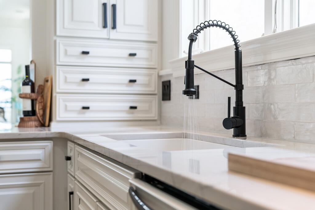 4748 ocean Boulevard