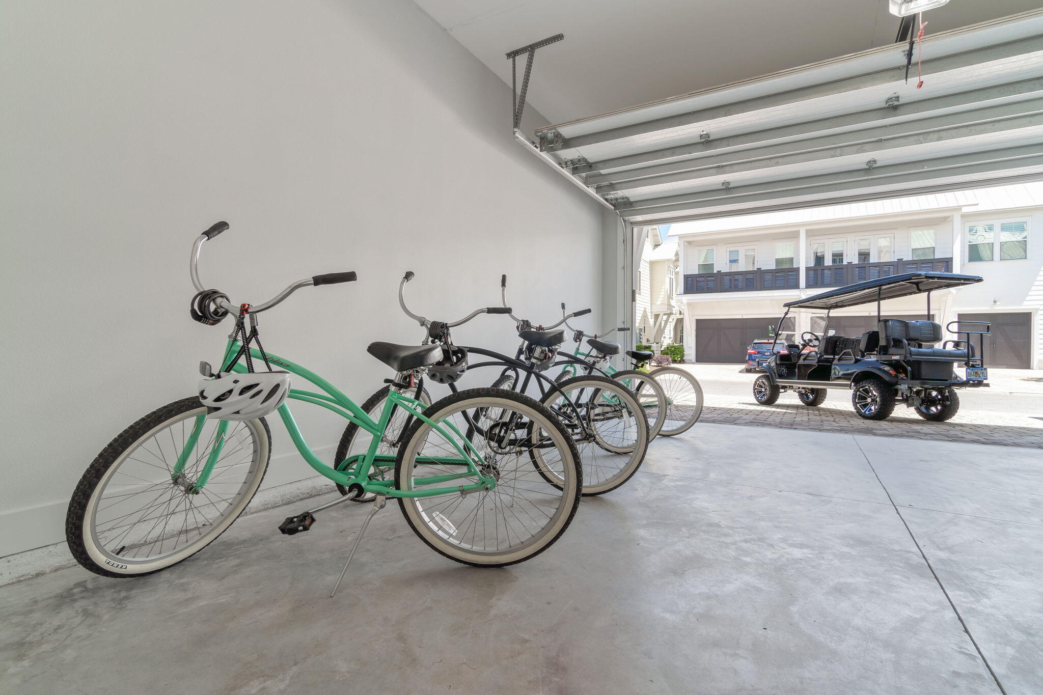 75 York Lane, UNIT B