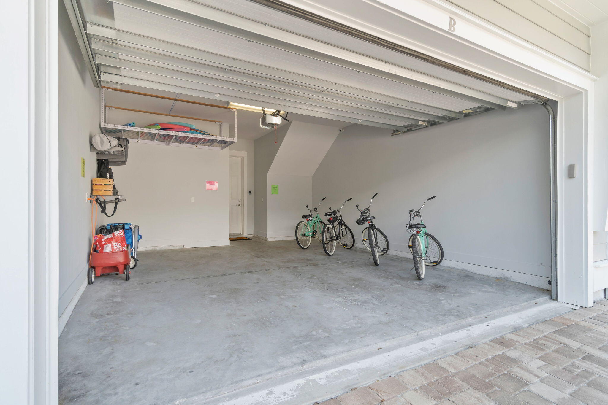 75 York Lane, UNIT B