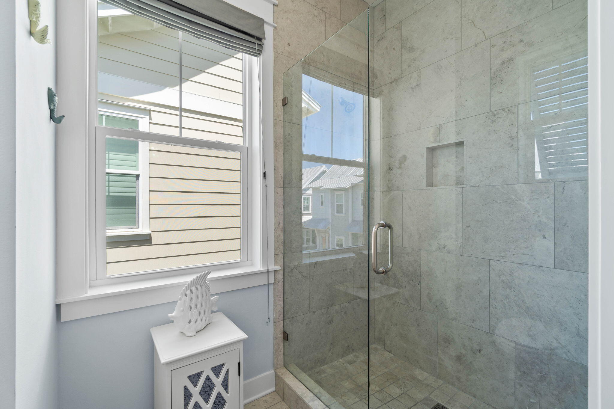 75 York Lane, UNIT B