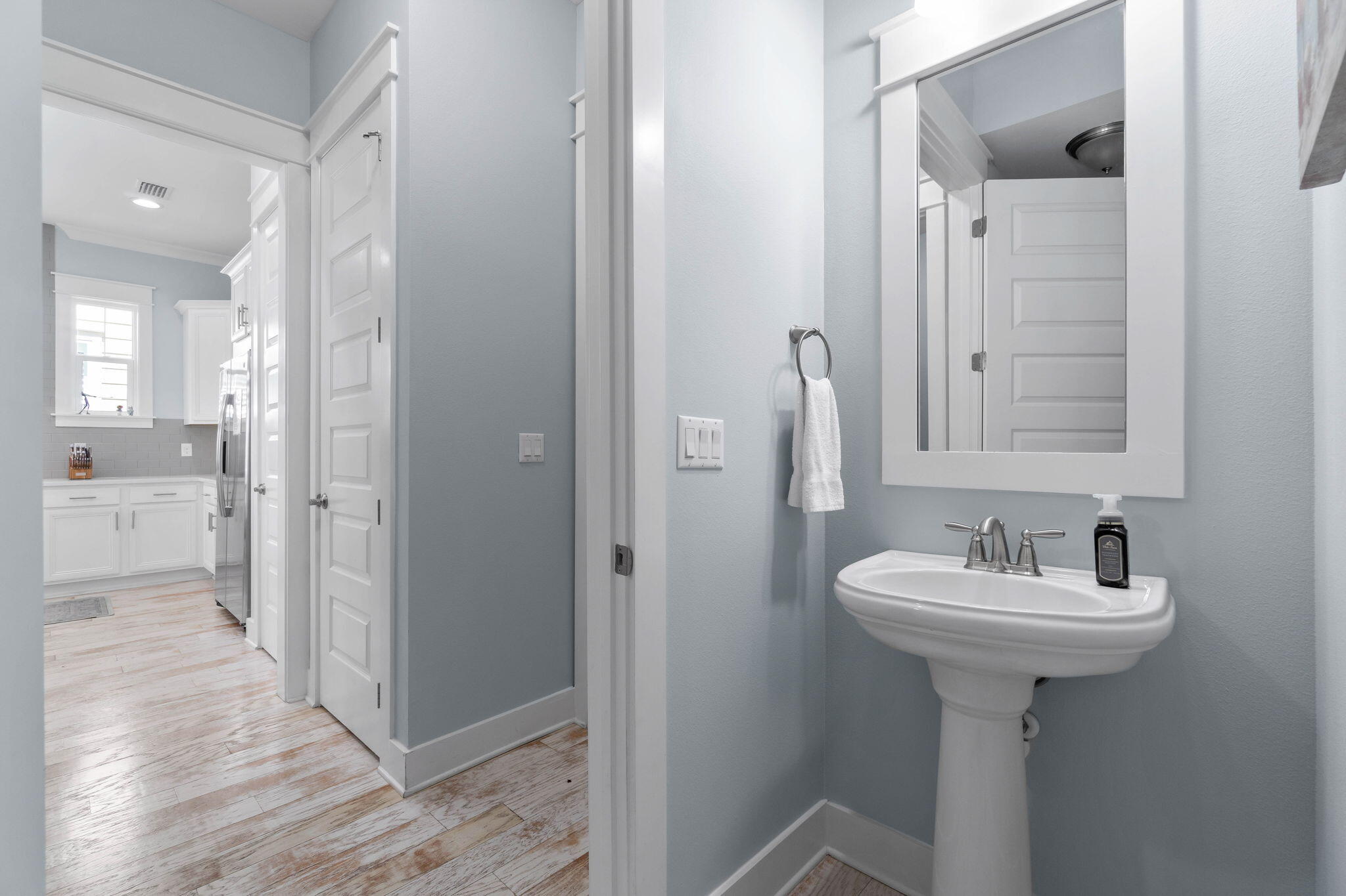 75 York Lane, UNIT B