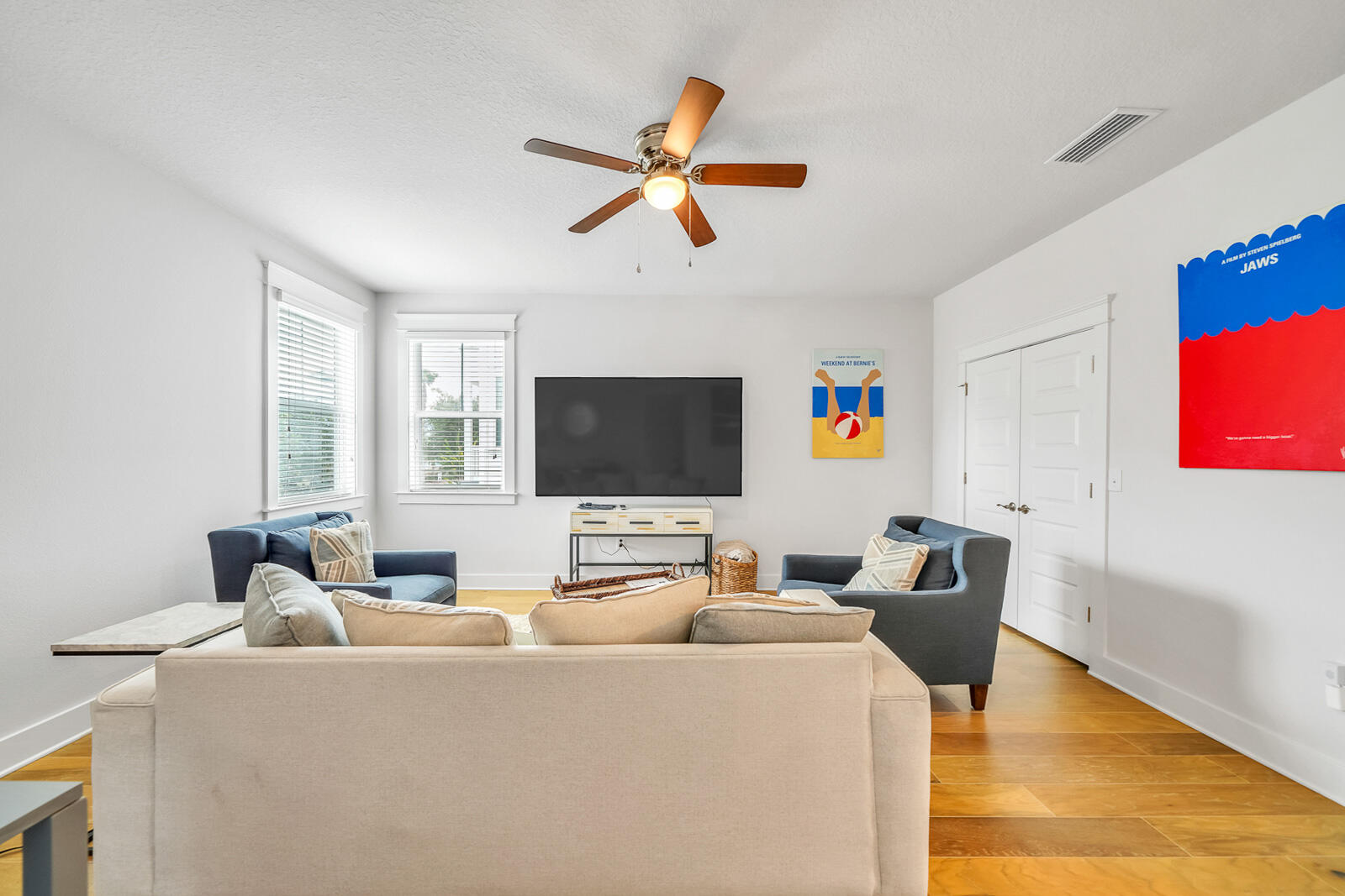 386 Grande Pointe Circle