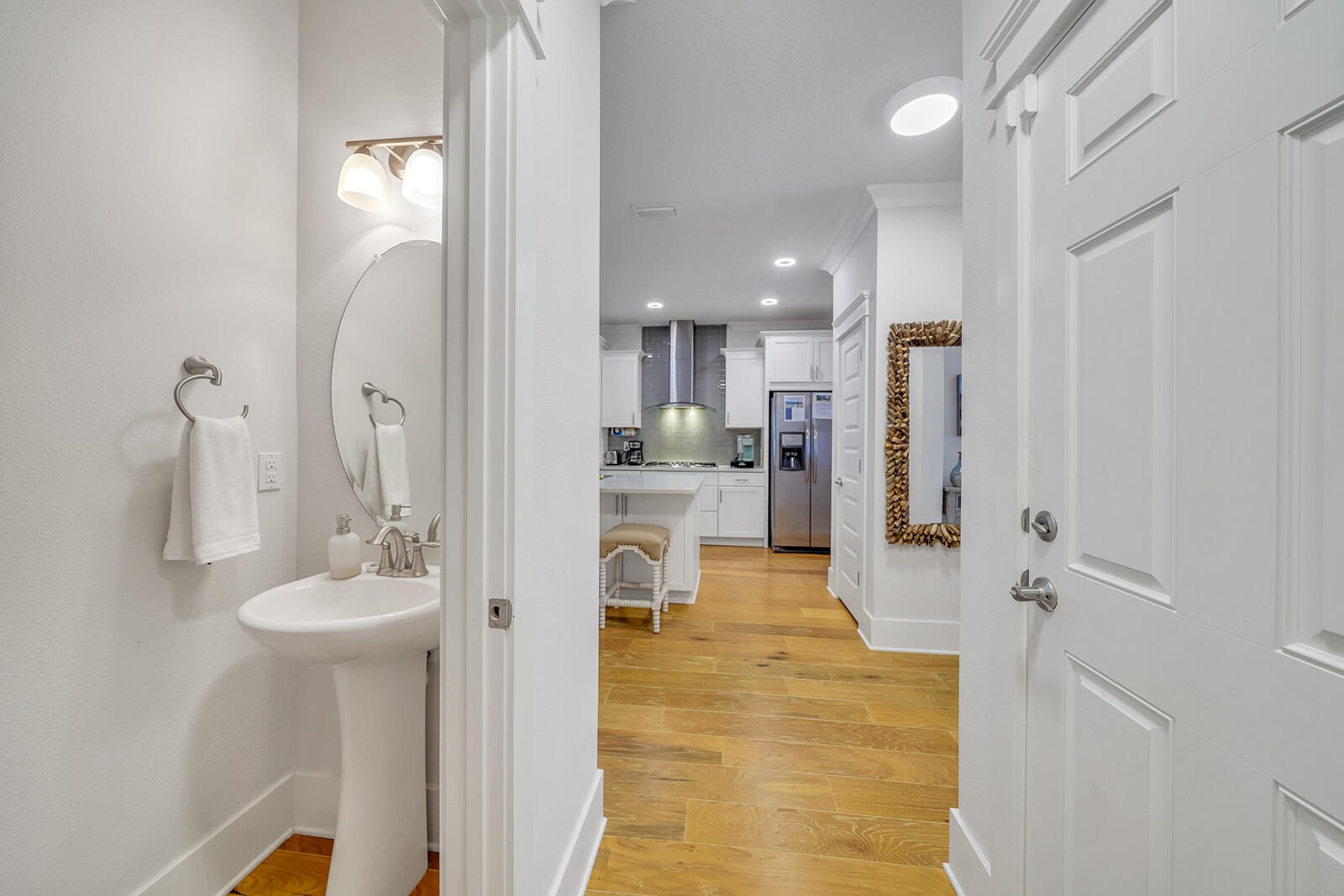 386 Grande Pointe Circle