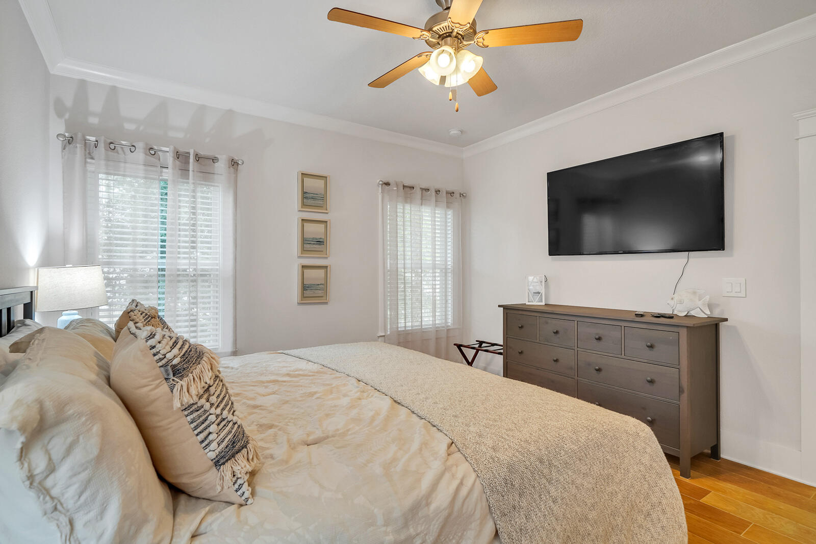 386 Grande Pointe Circle