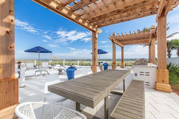 858 Scallop Court, 600