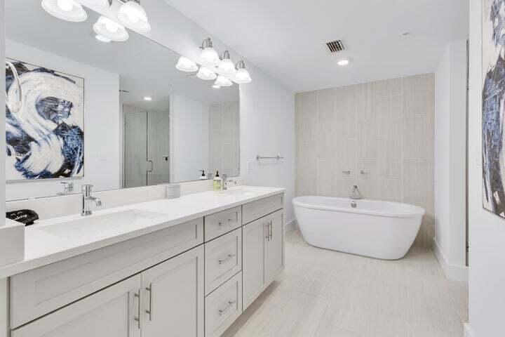 858 Scallop Court, 600