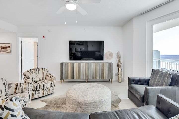 858 Scallop Court, 600