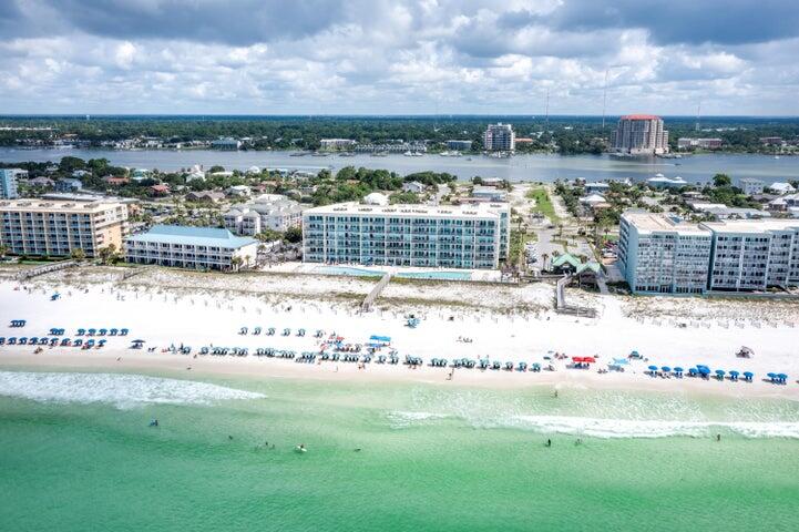 858 Scallop Court, 600