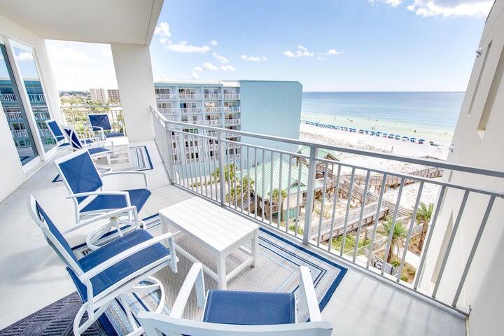858 Scallop Court, 600