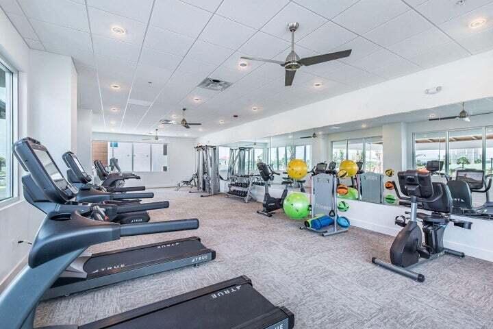 858 Scallop Court, 600