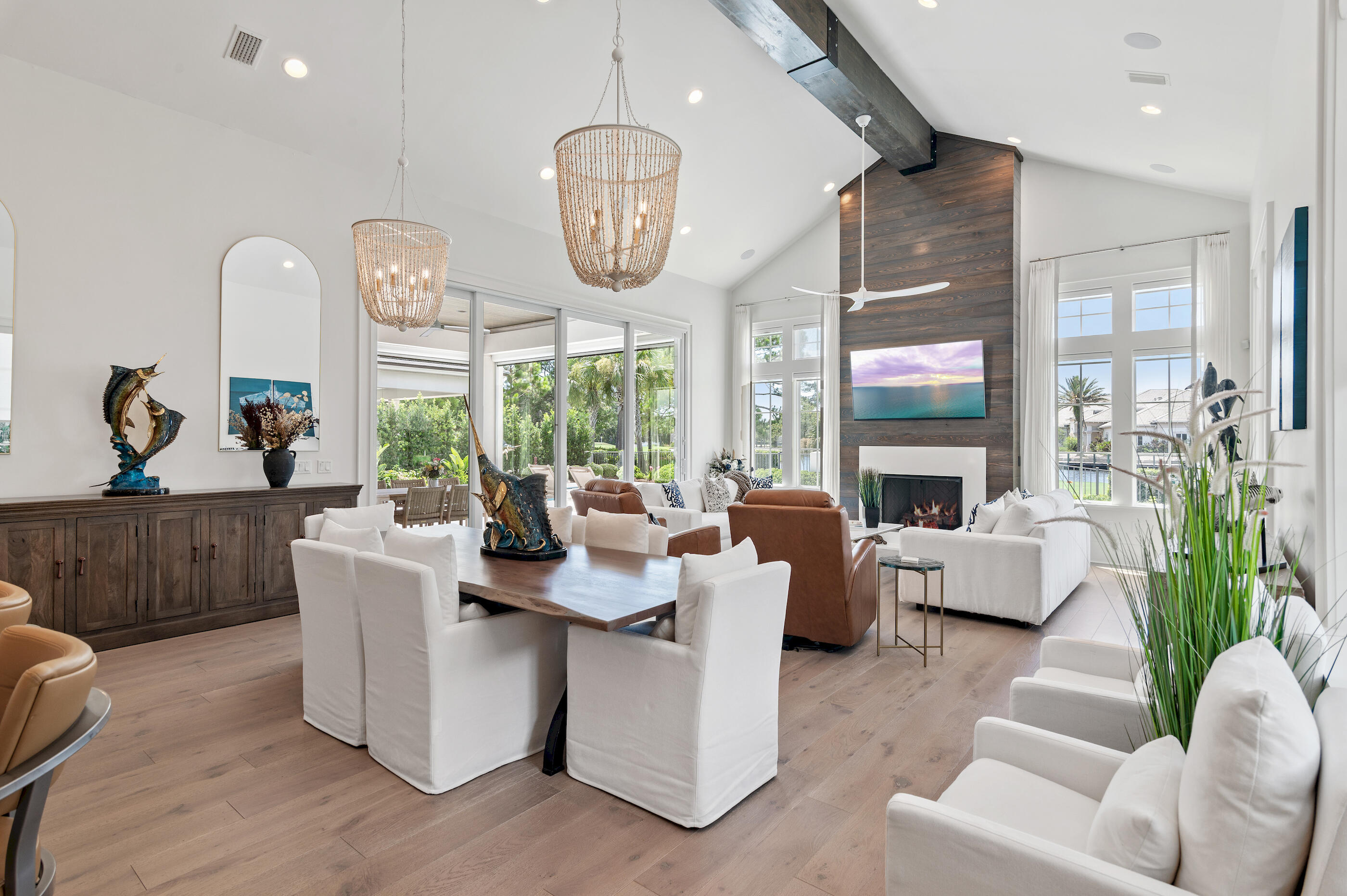 298 Corinthian Place