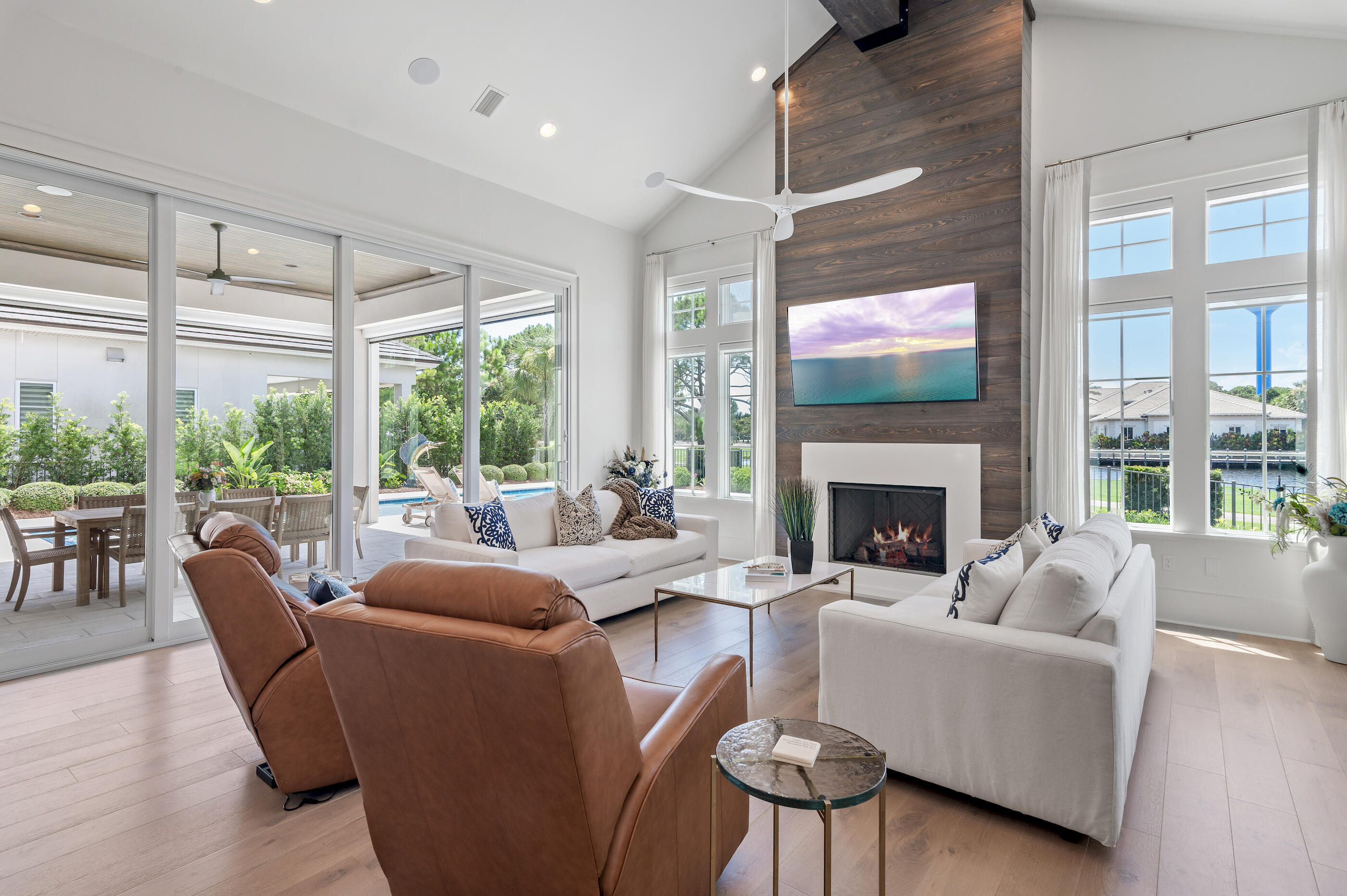 298 Corinthian Place