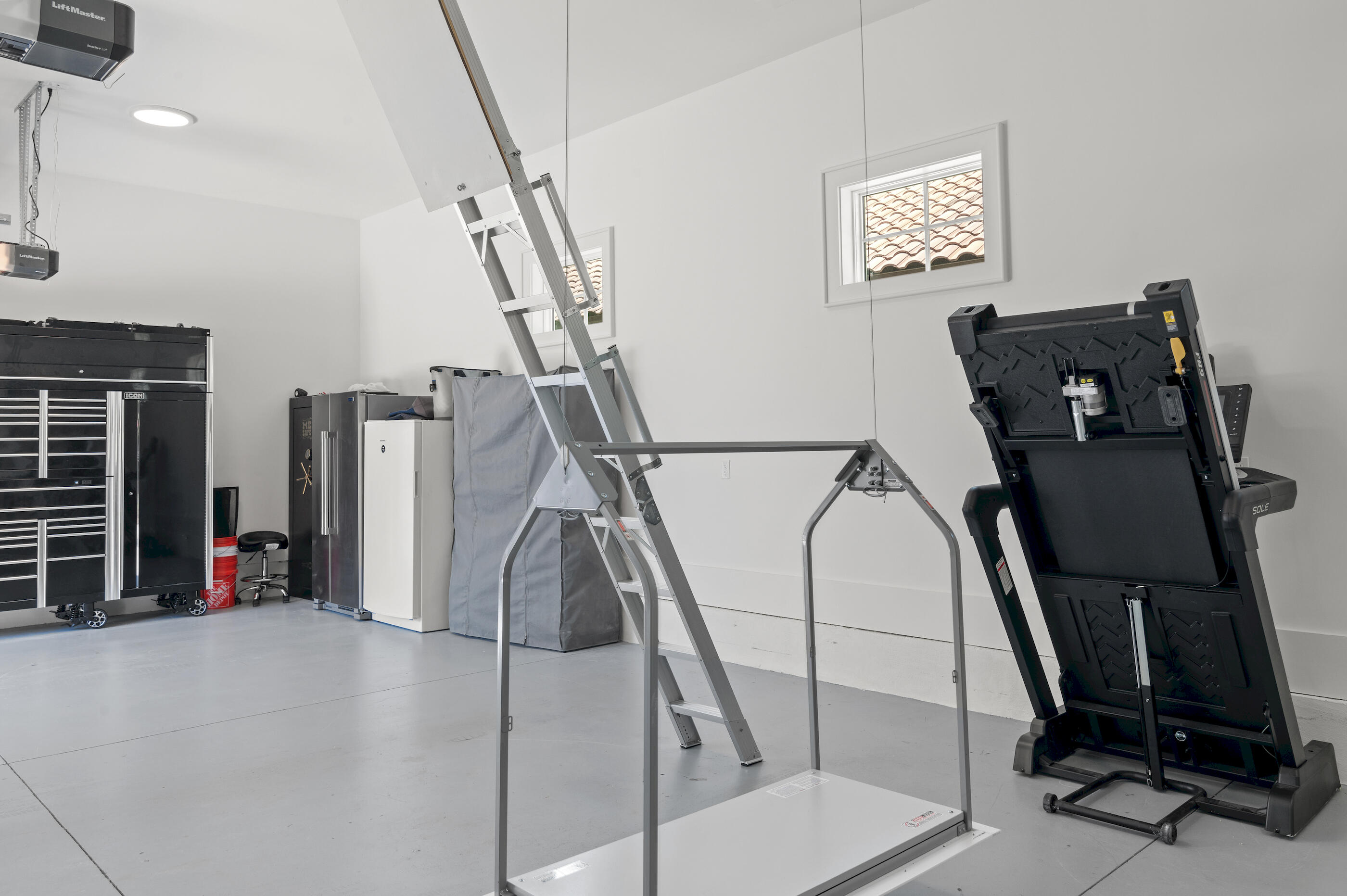 298 Corinthian Place