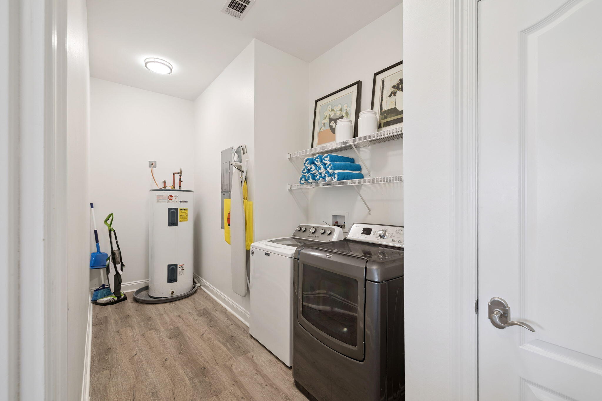 3878 Sand Dune Court