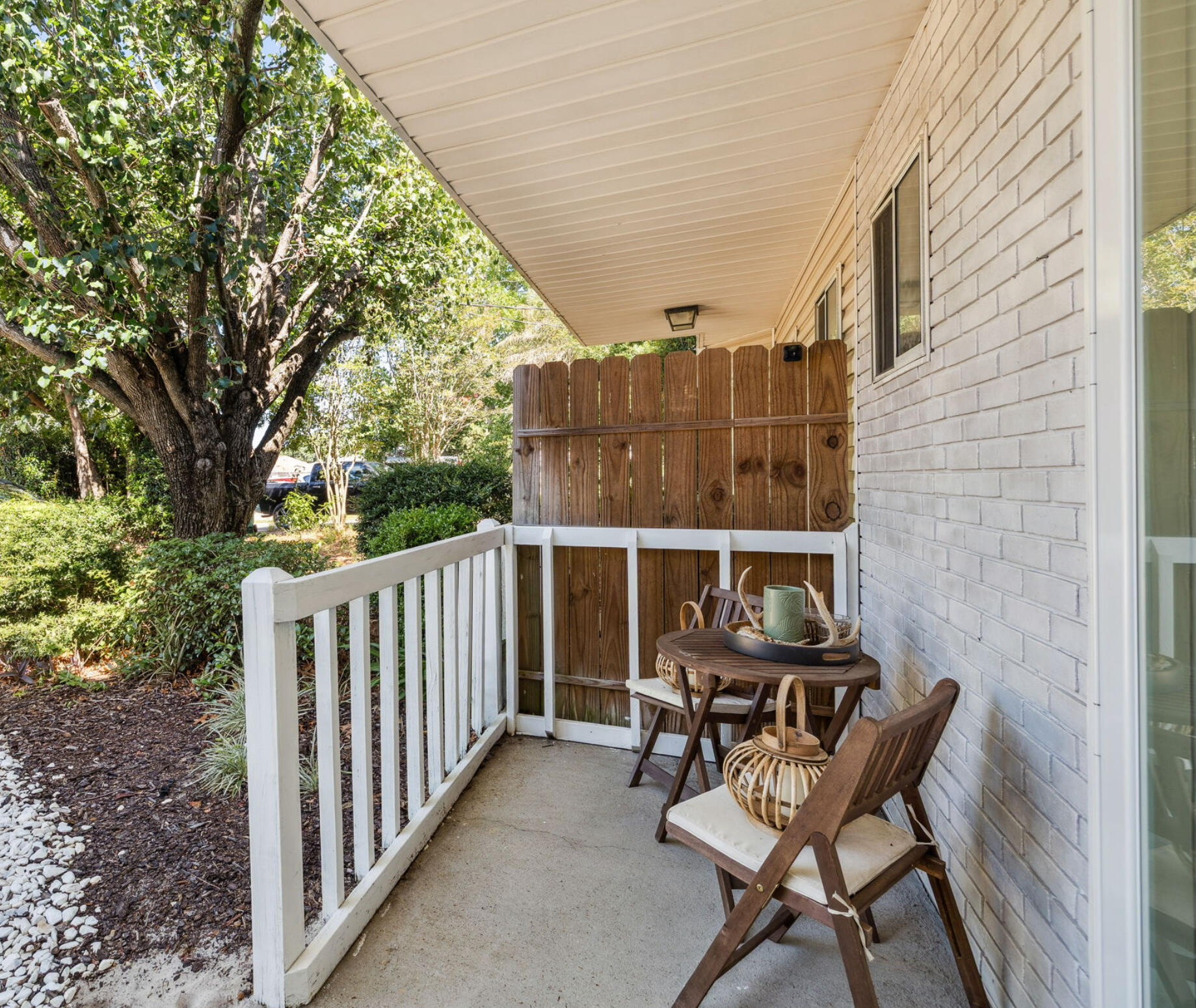 73 Crest Place