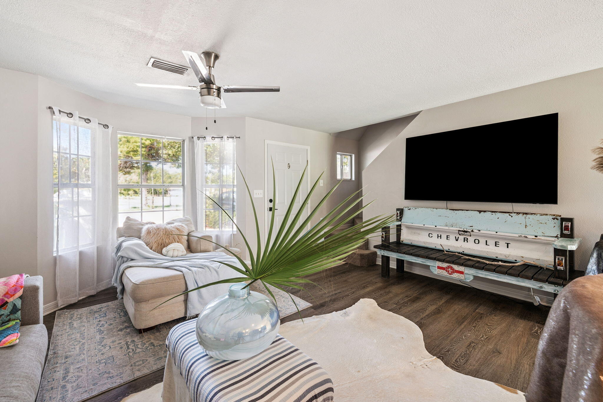73 Crest Place