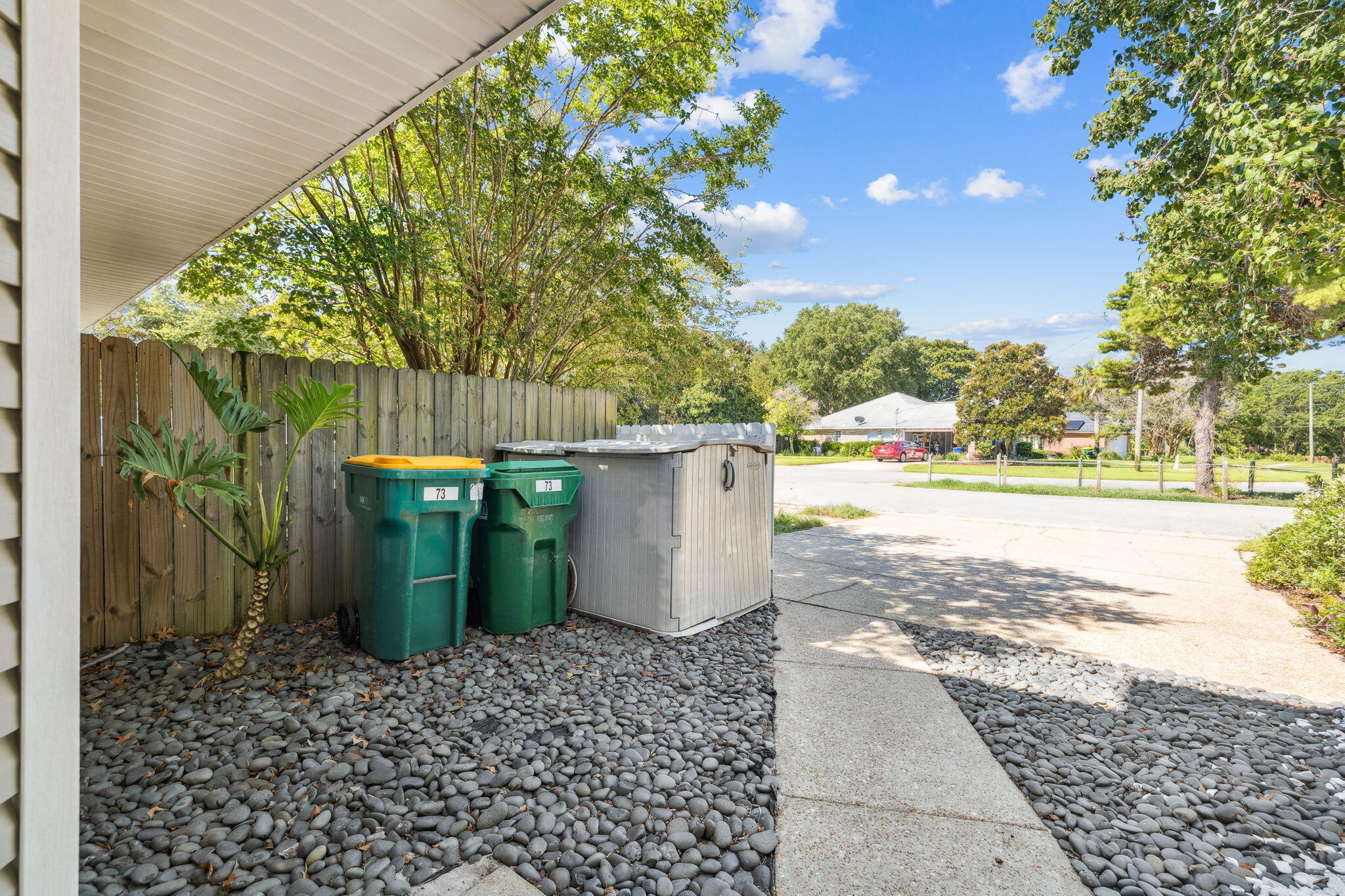 73 Crest Place