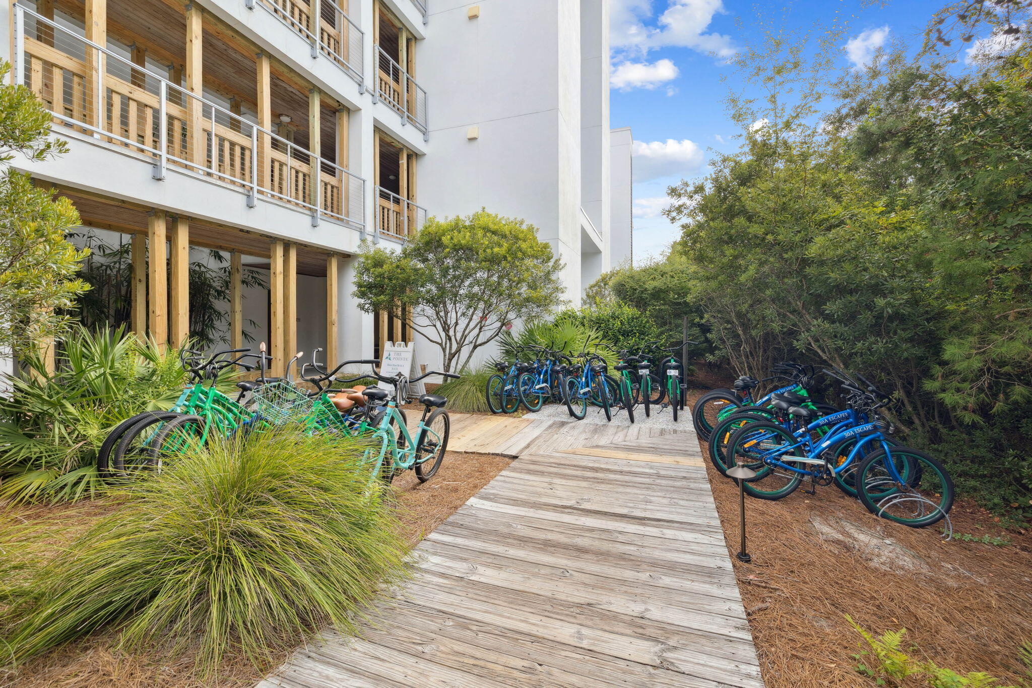 10941 E Co Highway 30A, 125