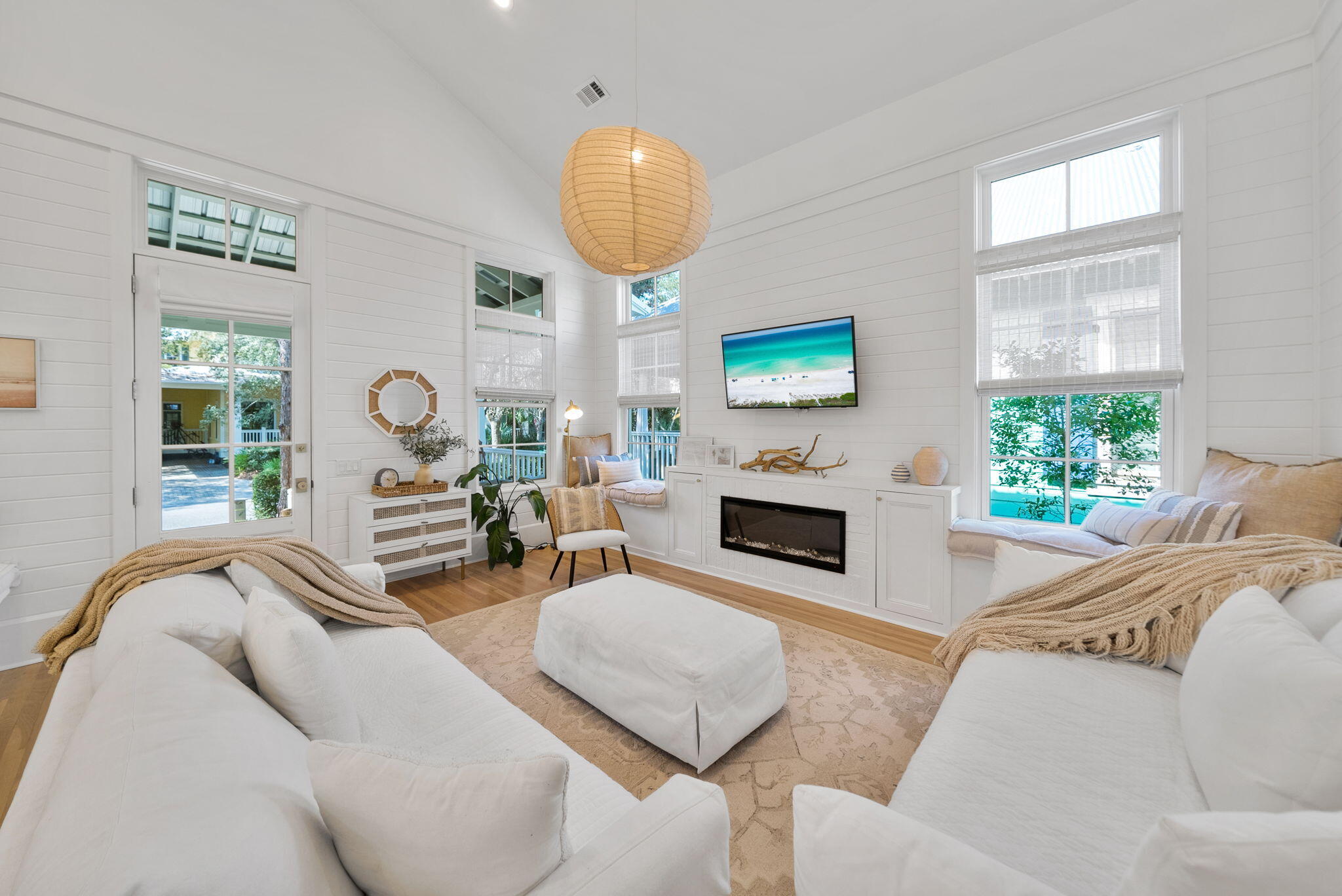 133 Silver Laurel Way