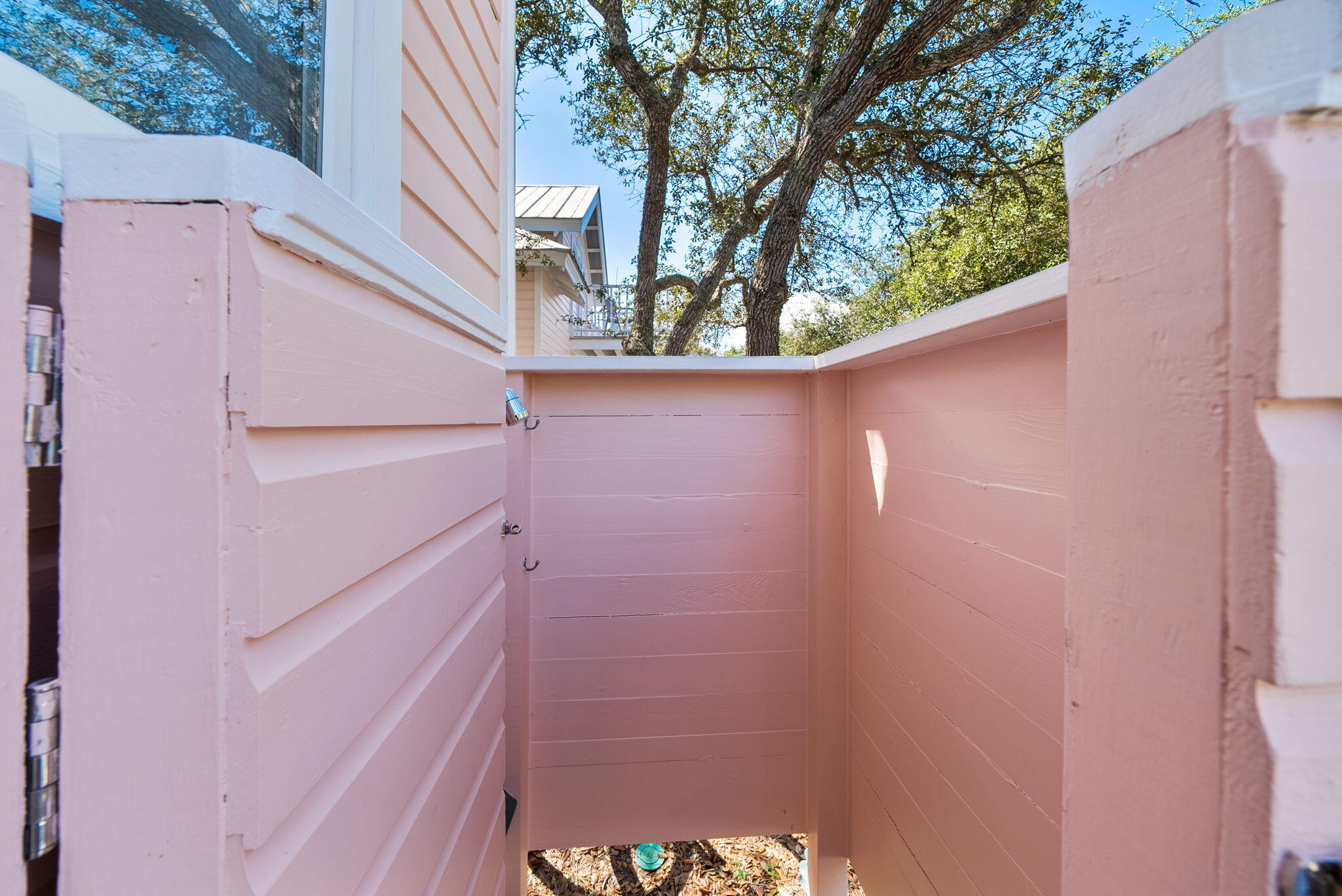 29 Rosewalk Alley