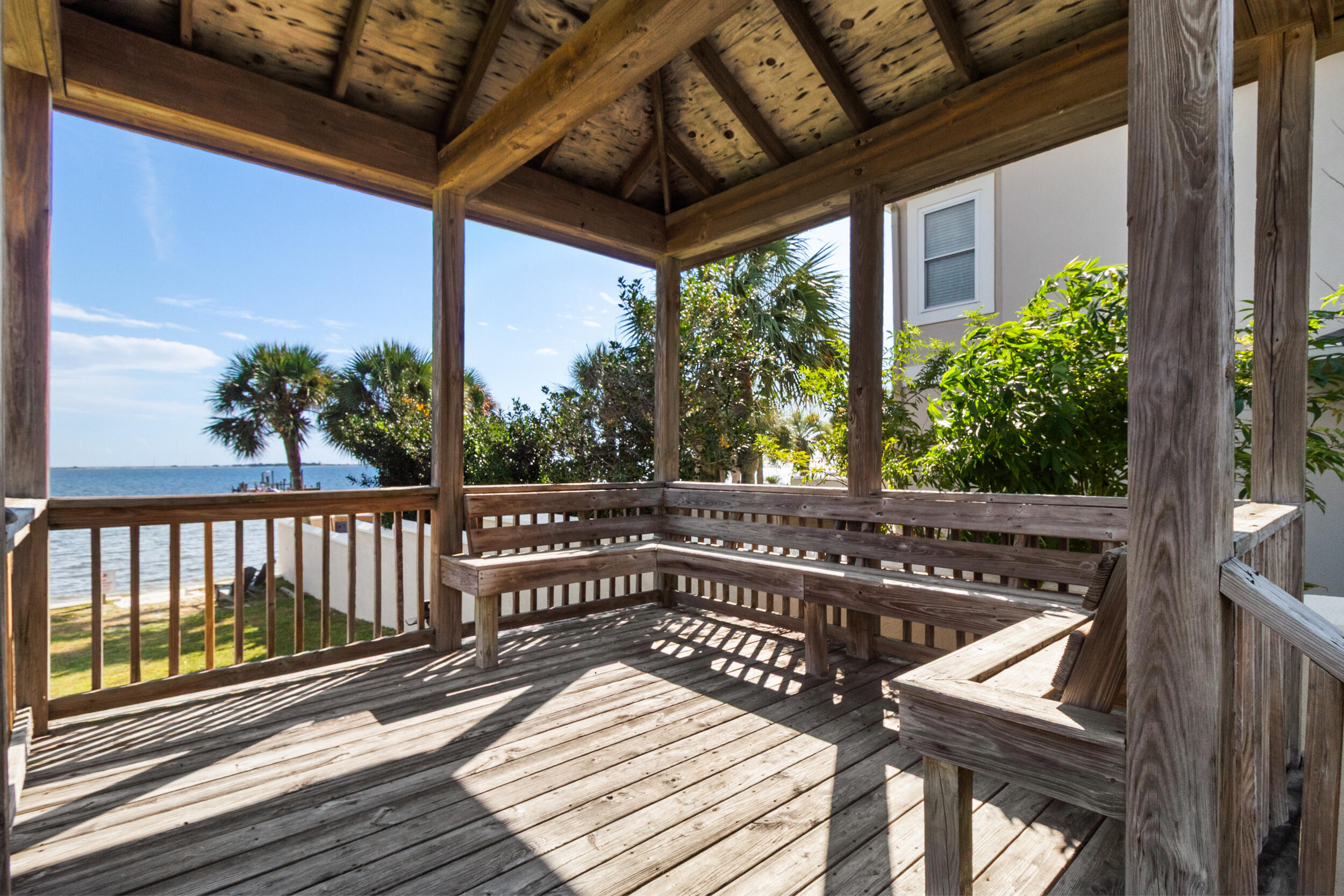 1908 Rue La Fountaine