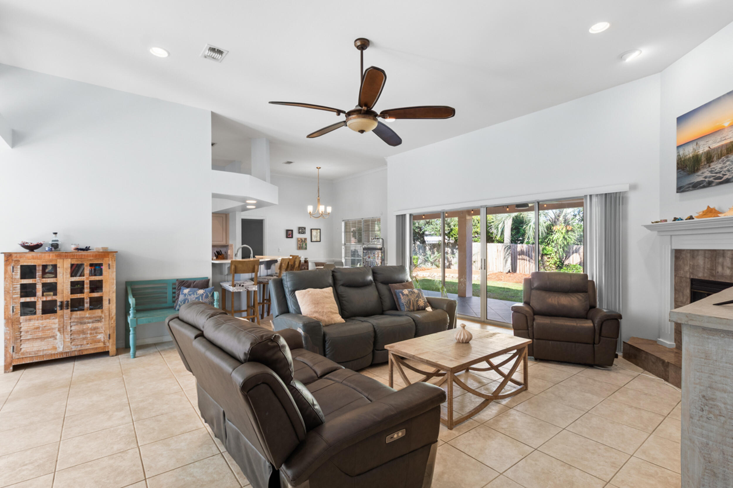 1908 Rue La Fountaine