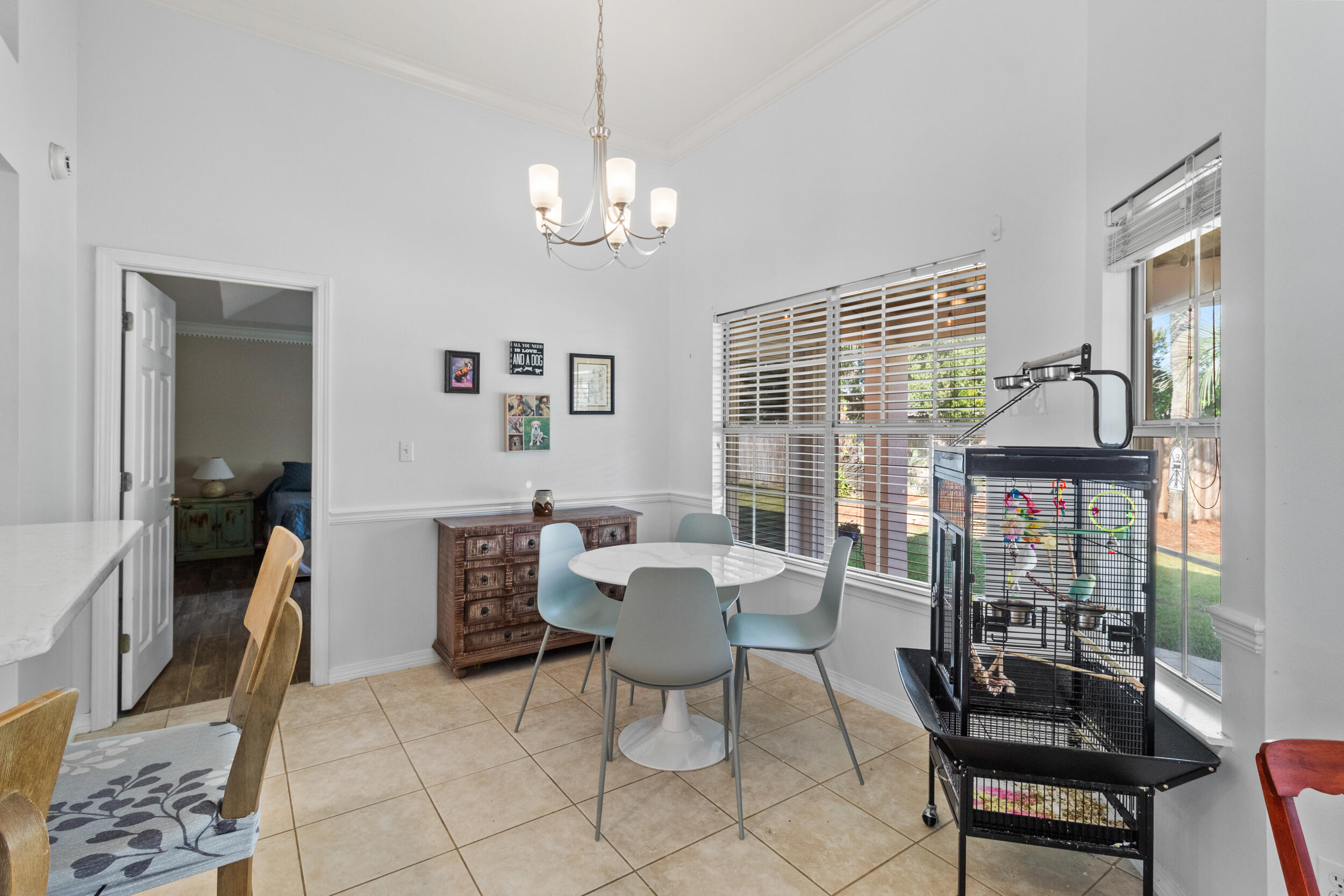 1908 Rue La Fountaine