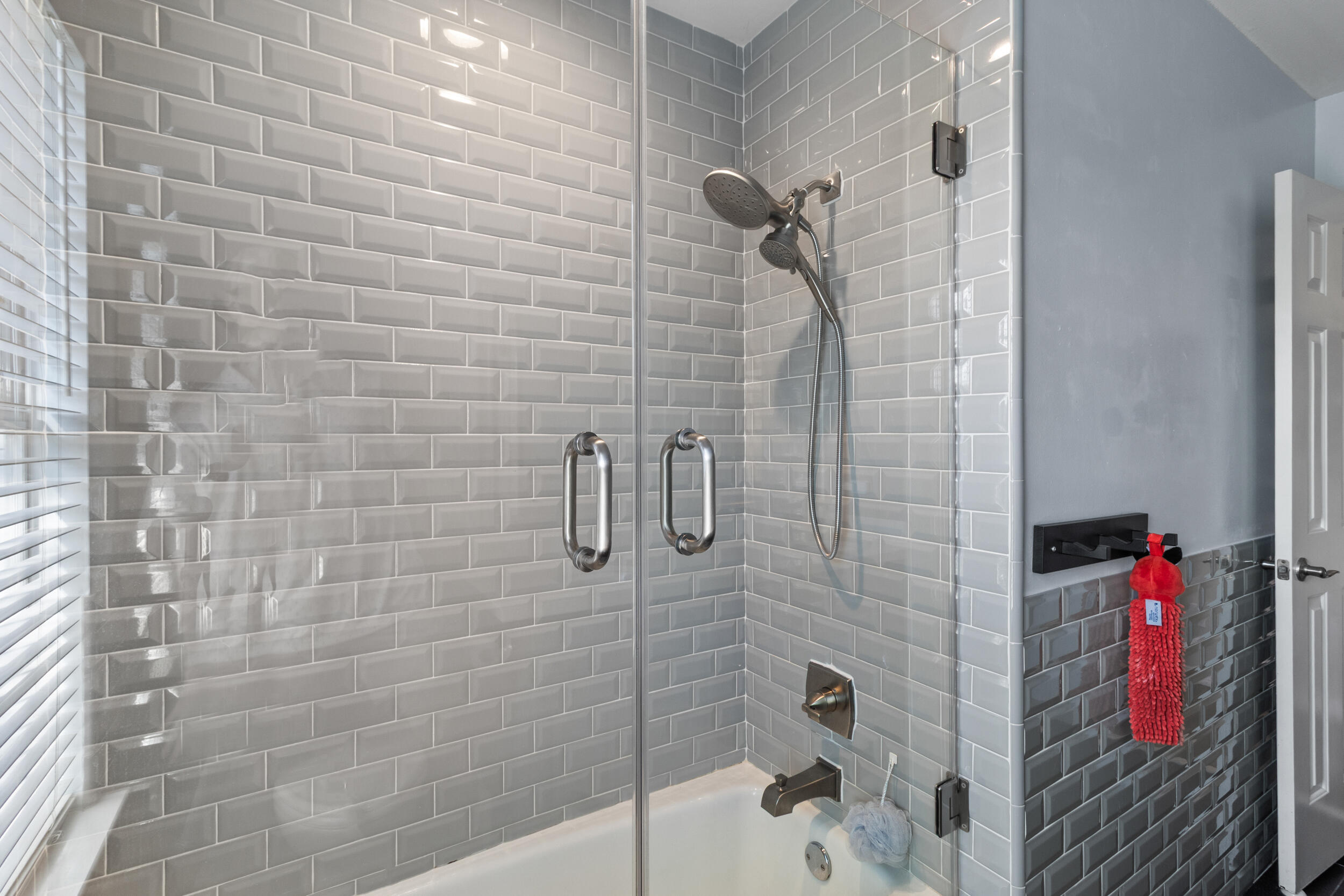 1908 Rue La Fountaine