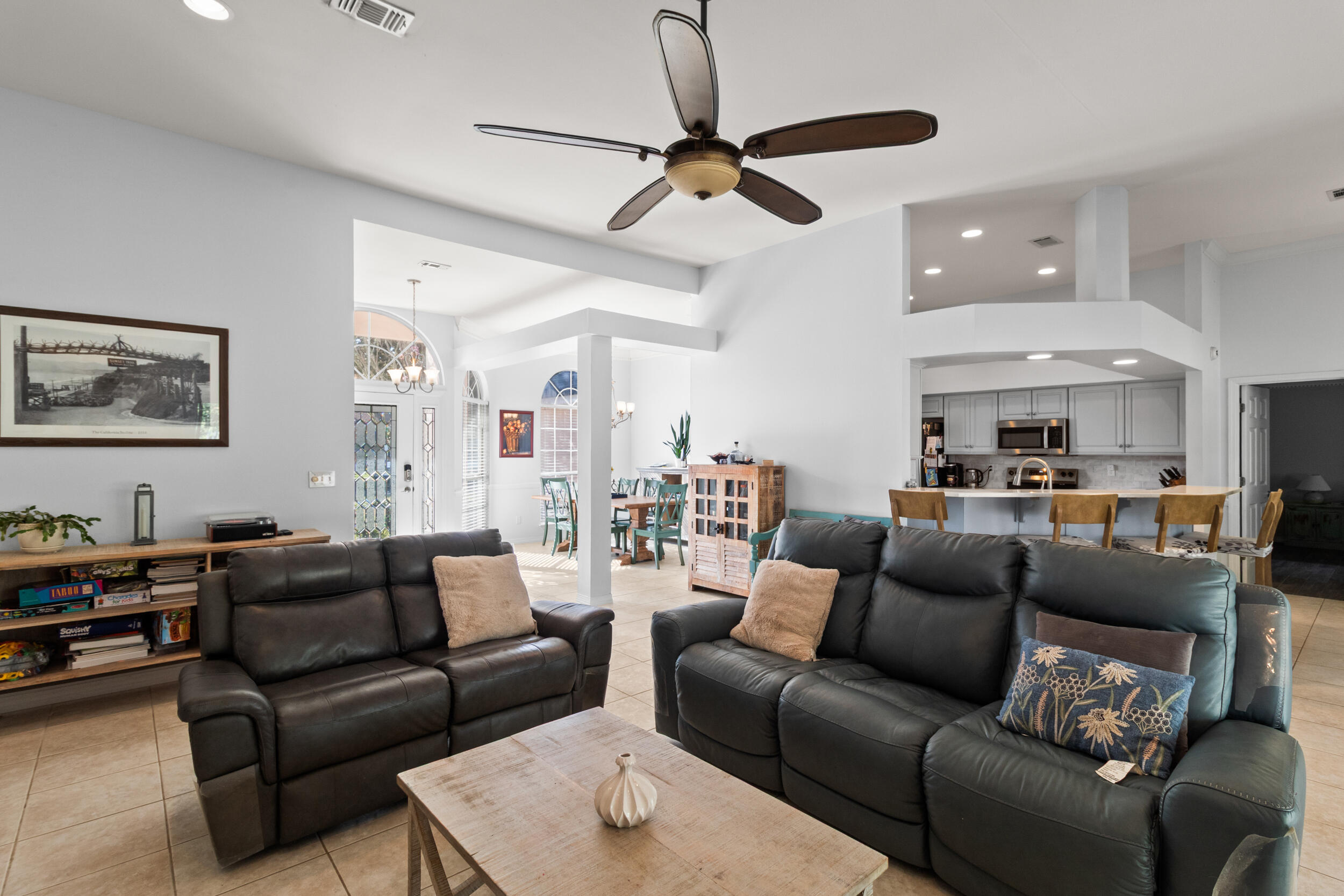 1908 Rue La Fountaine