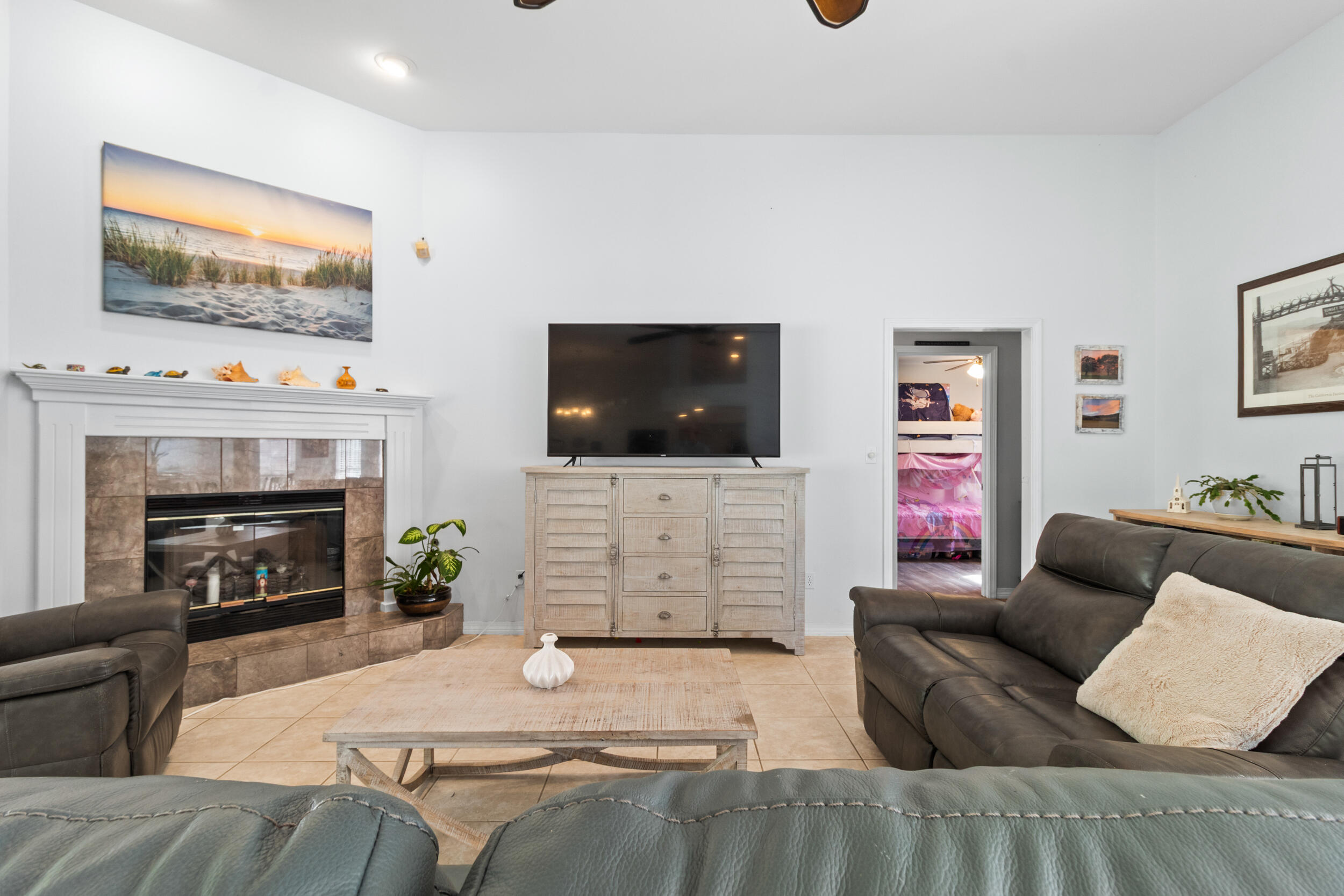 1908 Rue La Fountaine