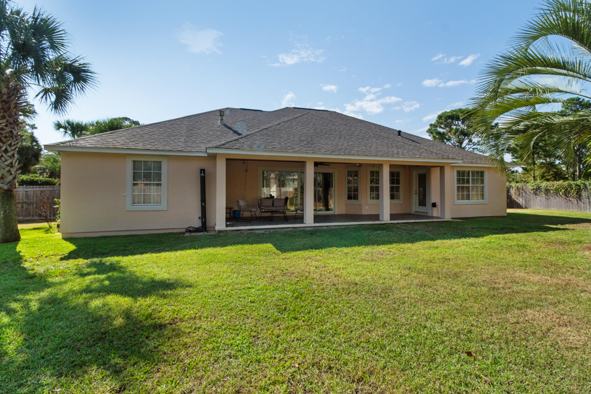 1908 Rue La Fountaine