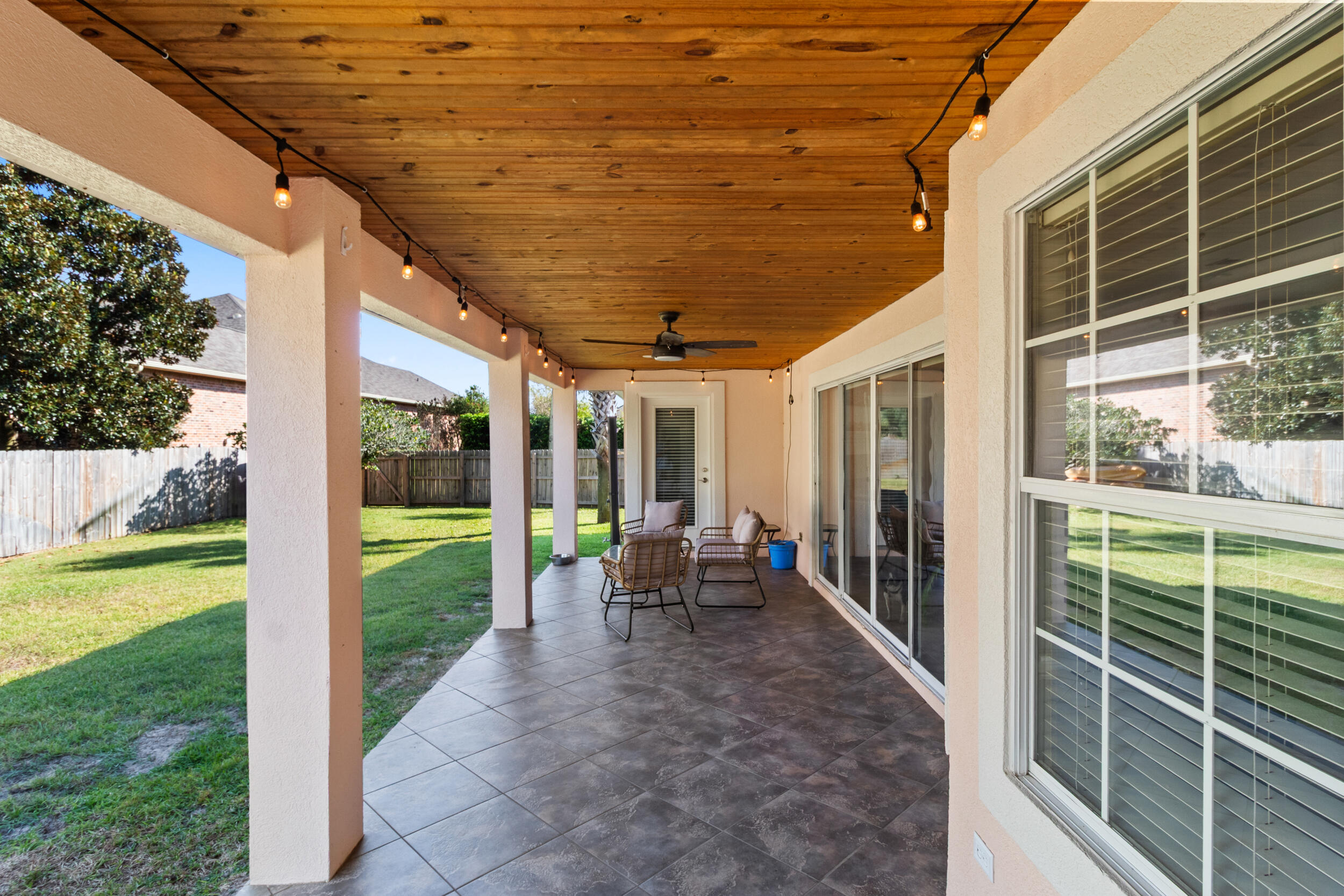 1908 Rue La Fountaine