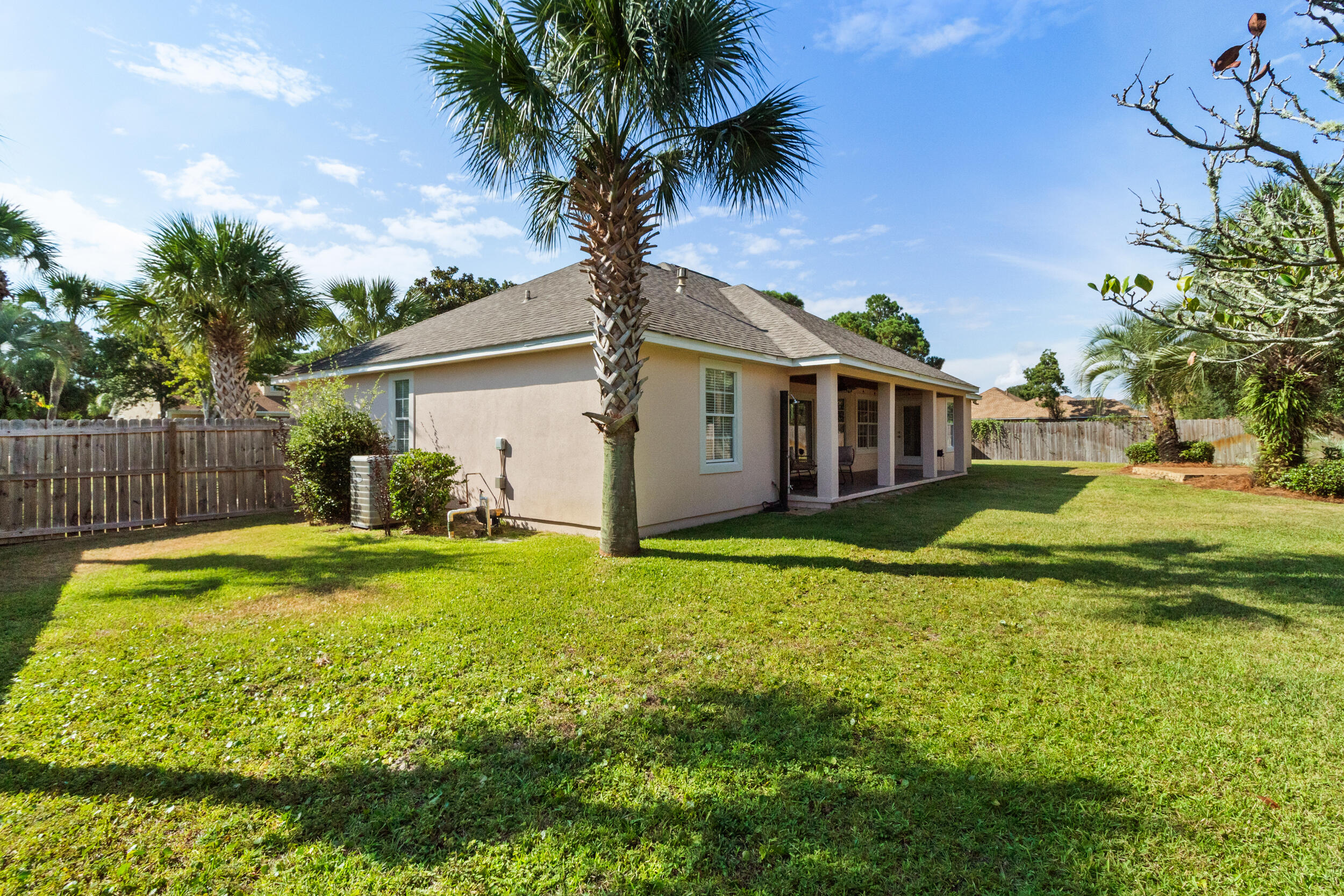 1908 Rue La Fountaine