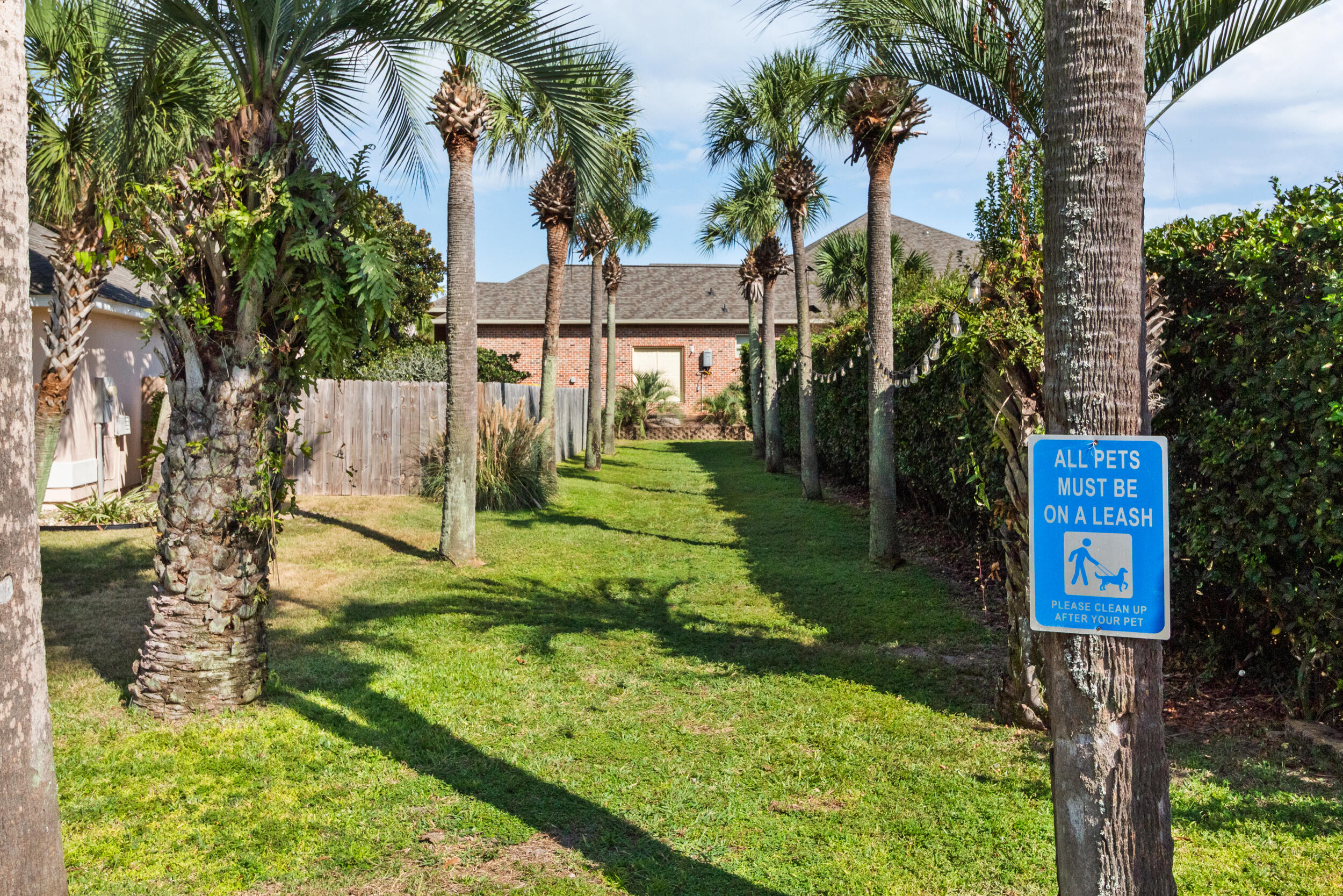 1908 Rue La Fountaine