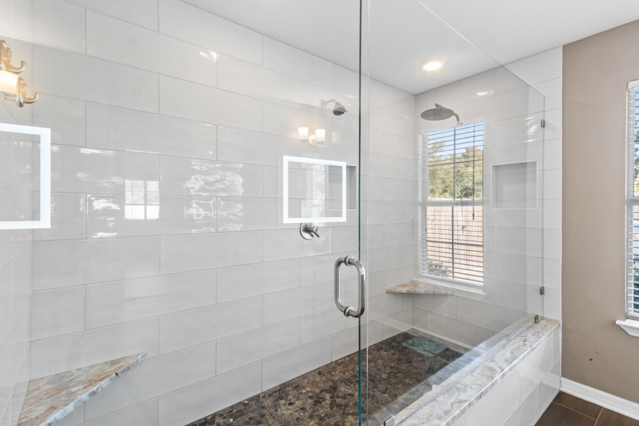 1908 Rue La Fountaine