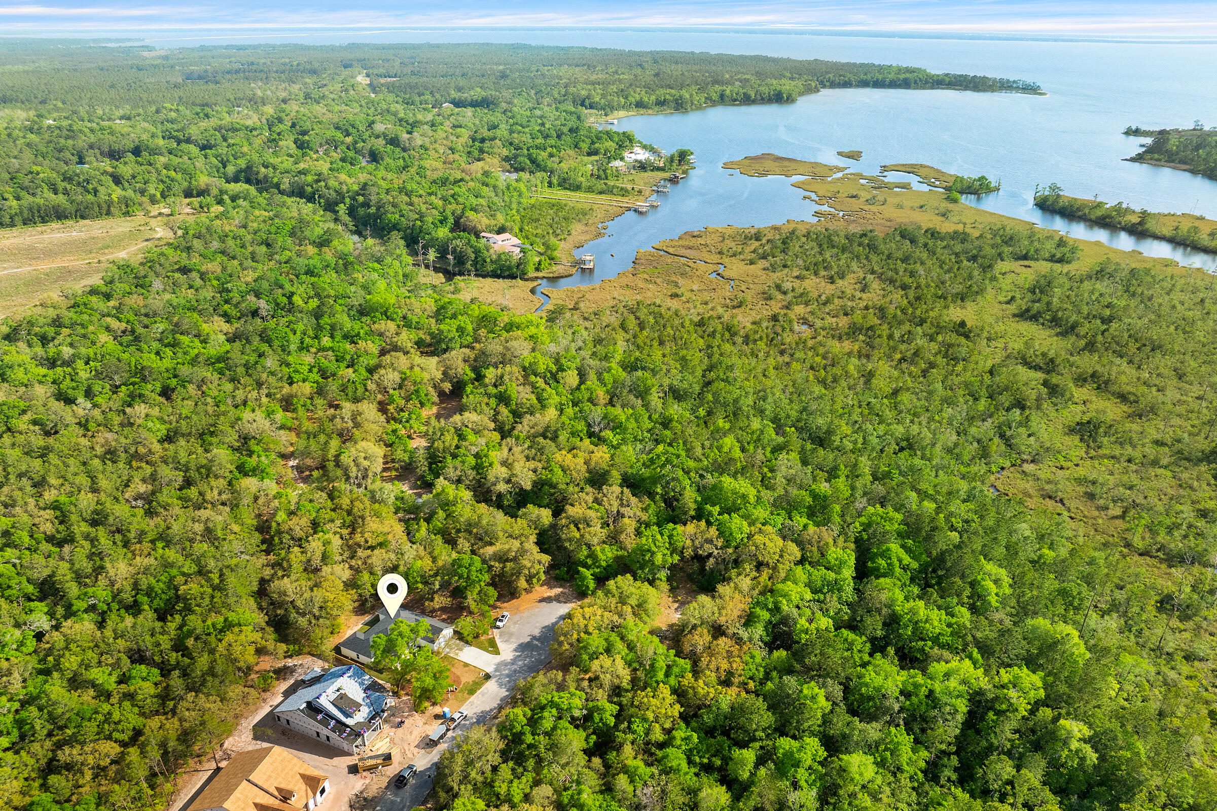 335 J Hunter's Way S