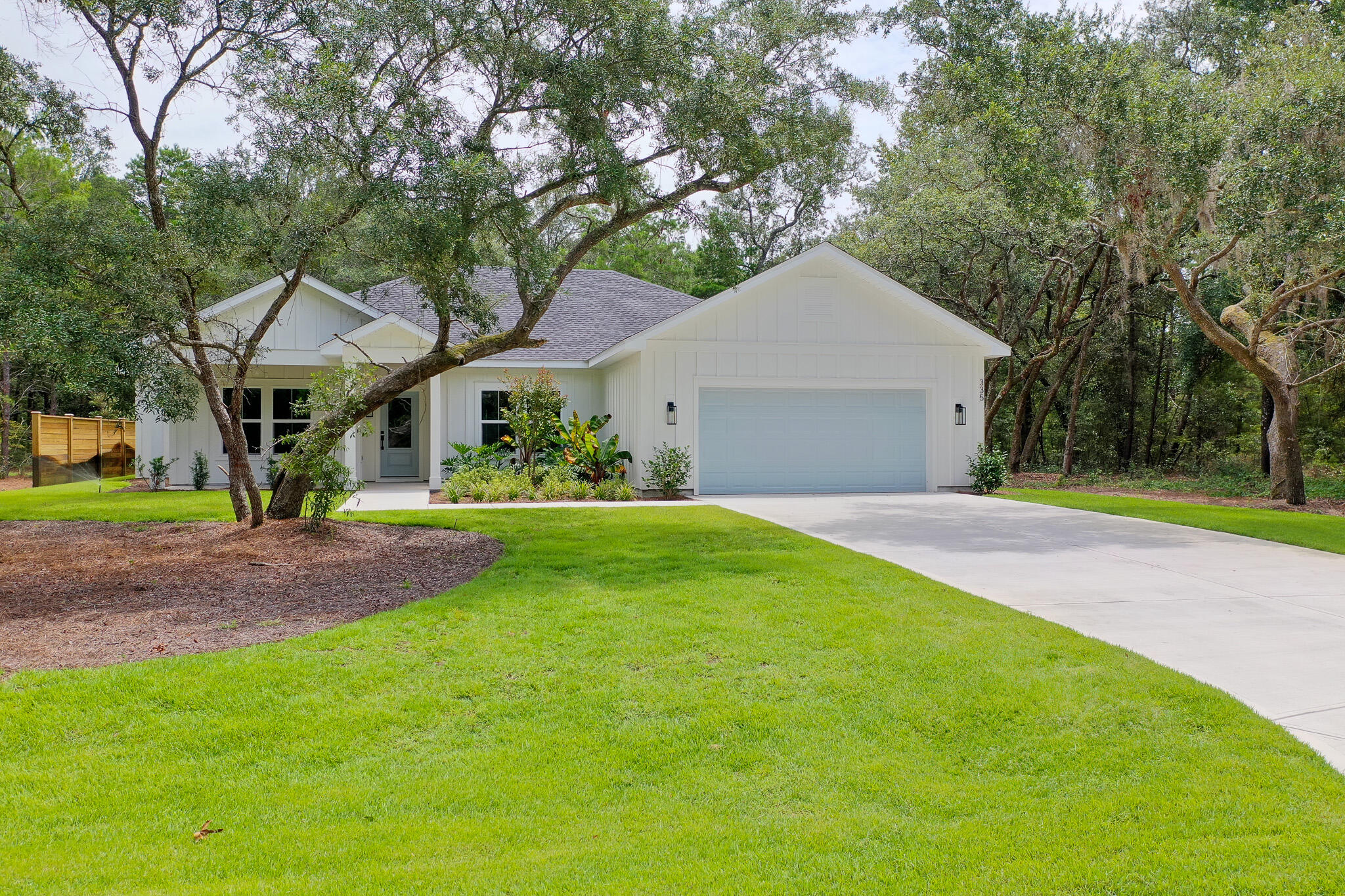 335 J Hunter's Way S