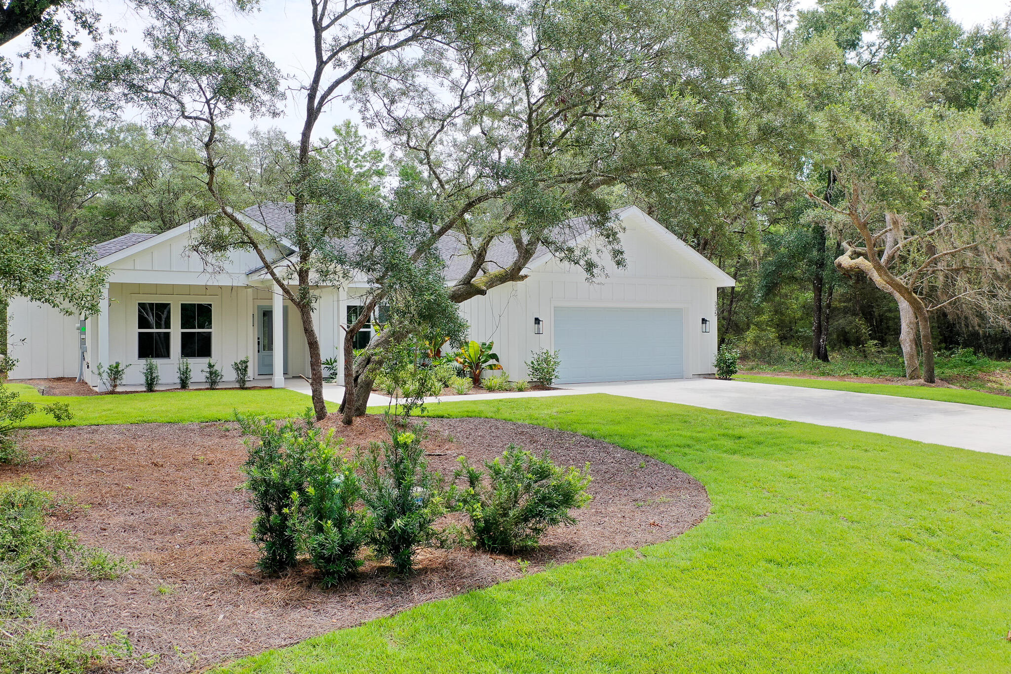 335 J Hunter's Way S