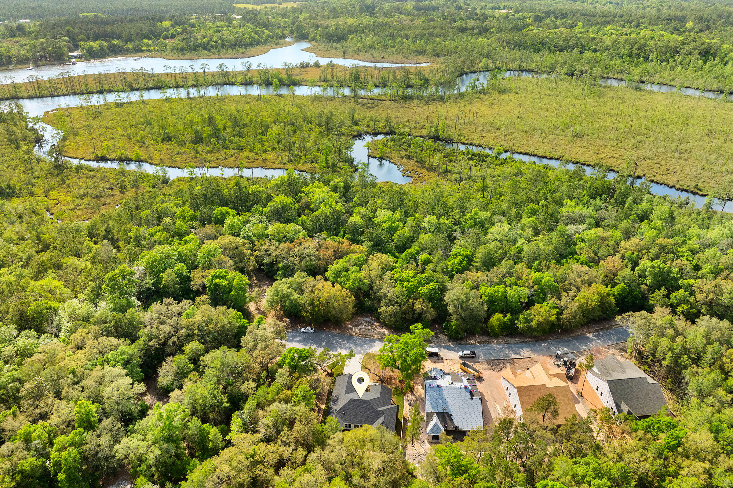 335 J Hunter's Way S